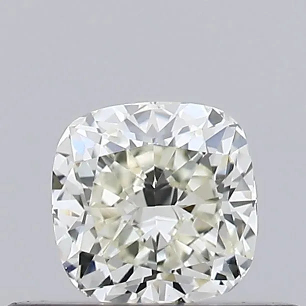 0.30ct Cushion modified Natural Diamond (Colour M, Clarity VVS2, GIA Certified)