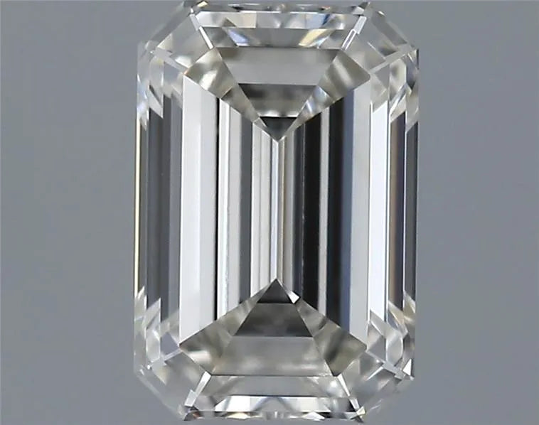 0.32ct Emerald Natural Diamond (Colour J, Clarity VS2, GIA Certified)