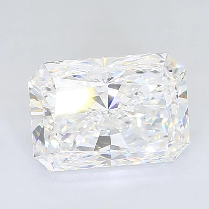 4.09ct Radiant Lab Grown Diamond (Colour E, Clarity VVS2, IGI Certified)