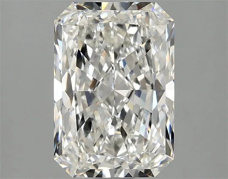 1.97ct Radiant Lab Grown Diamond (Colour F, Clarity VVS2, IGI Certified) - Jewelry by Cleo