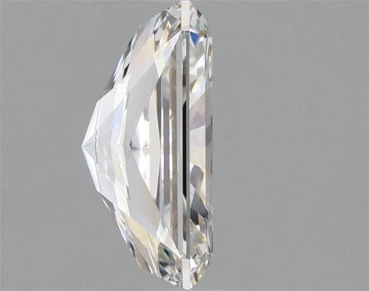 1.97ct Radiant Lab Grown Diamond (Colour F, Clarity VVS2, IGI Certified) - Jewelry by Cleo