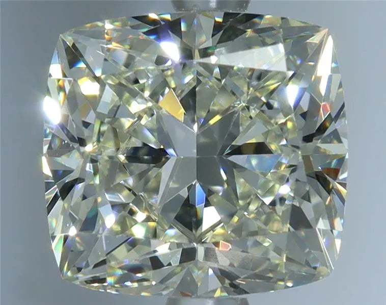 2.07ct Cushion brilliant Natural Diamond (Colour L, Clarity VVS2, Cut EX, GIA Certified)