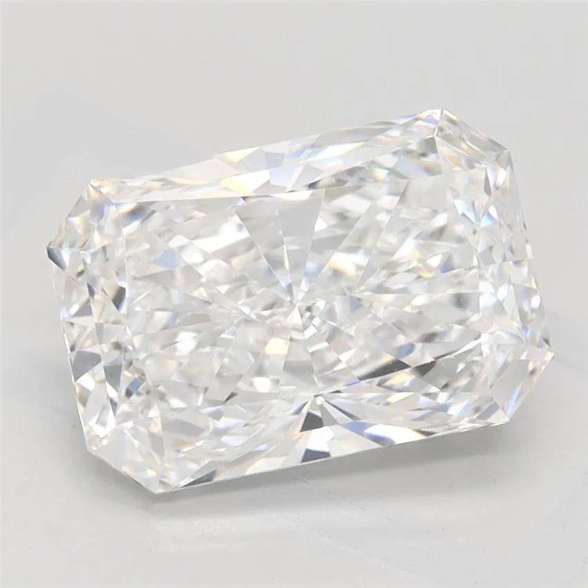 2.22ct Radiant Lab Grown Diamond (Colour D, Clarity IF, IGI Certified)