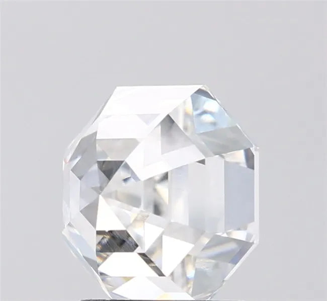 2.63ct Octagonal Lab Grown Diamond (Colour E, Clarity VVS2, IGI Certified)