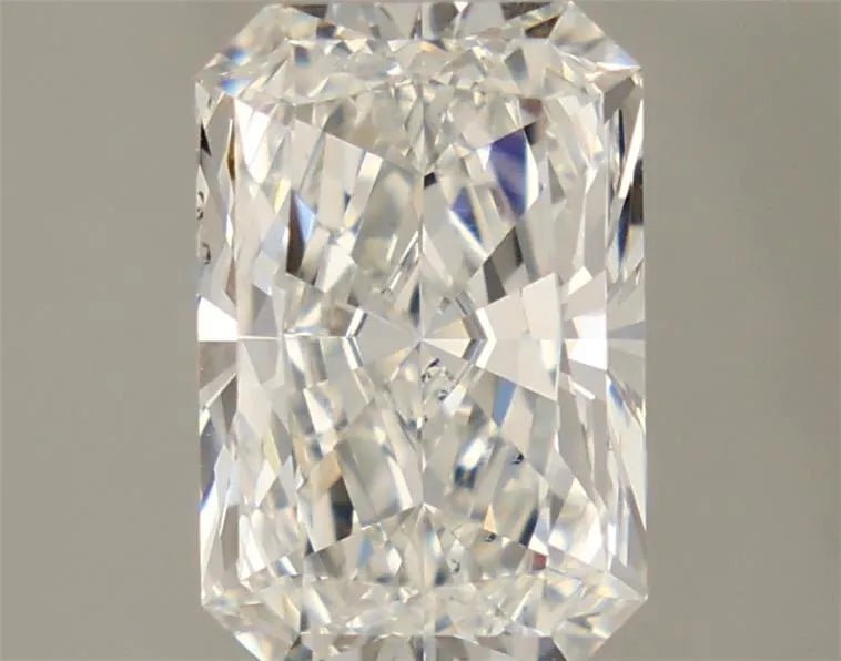 2.03ct Radiant Lab Grown Diamond (Colour F, Clarity VVS2, Cut EX, IGI Certified) - Jewelry by Cleo