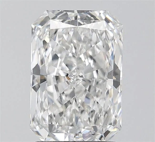 2.09ct Radiant Lab Grown Diamond (Colour F, Clarity VVS2, IGI Certified) - Jewelry by Cleo