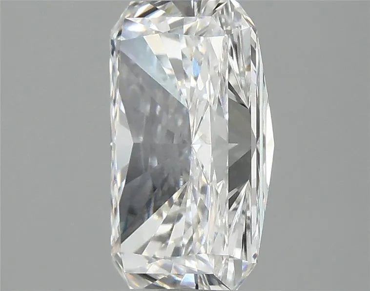 2.80ct Radiant Lab Grown Diamond (Colour E, Clarity VVS2, IGI Certified) - Jewelry by Cleo