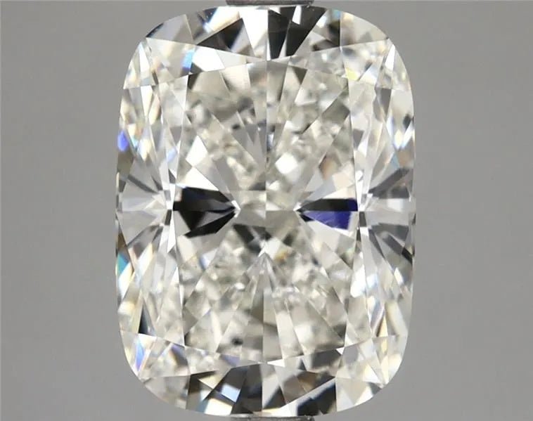 2.84ct Cushion brilliant Lab Grown Diamond (Colour G, Clarity VVS2, IGI Certified) - Jewelry by Cleo