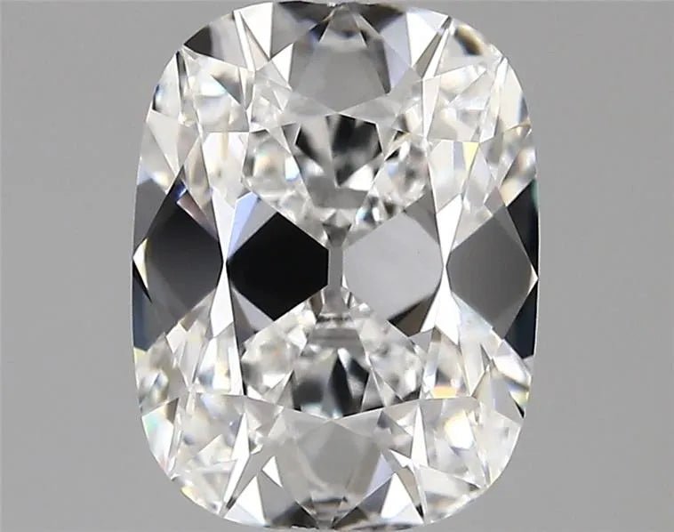2.95ct Cushion modified Lab Grown Diamond (Colour E, Clarity VVS2, IGI Certified) - Jewelry by Cleo