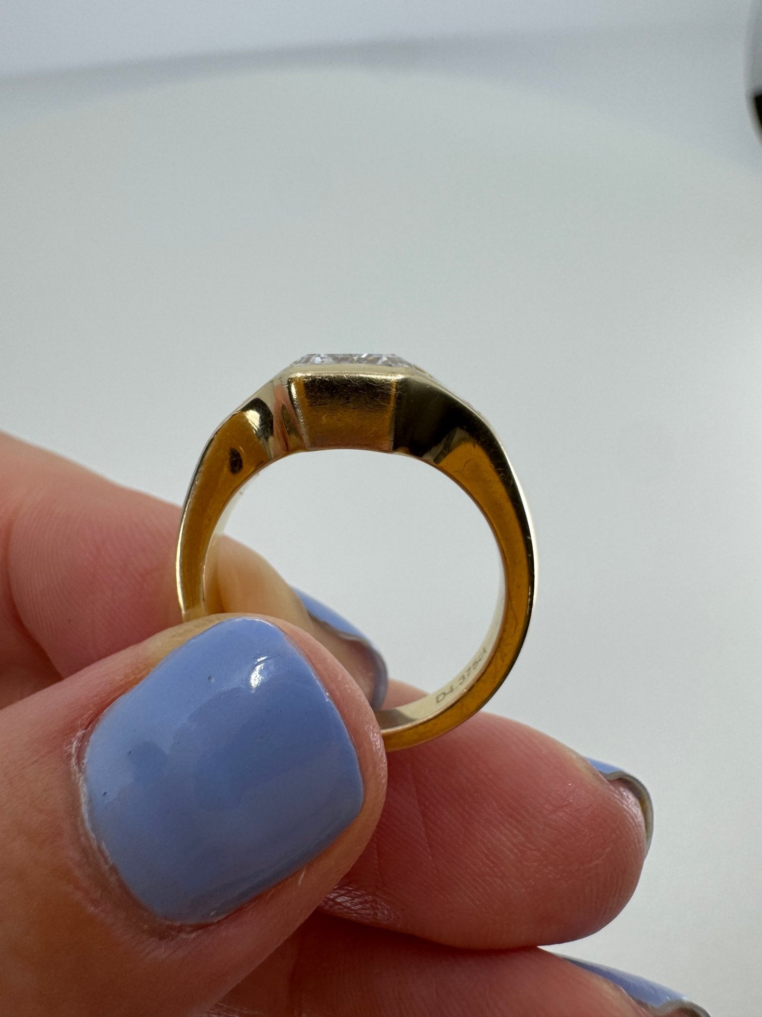 3 stone bezeled ring - Jewelry by Cleo