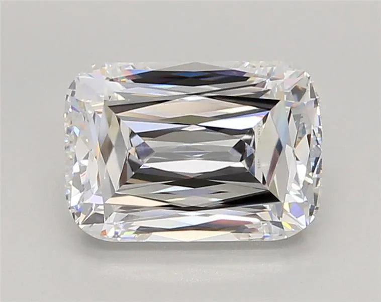 3.01ct Cushion modified Lab Grown Diamond (Colour E, Clarity VVS2, IGI Certified)