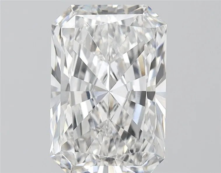 3.01ct Radiant Lab Grown Diamond (Colour E, Clarity VVS1, IGI Certified) - Jewelry by Cleo