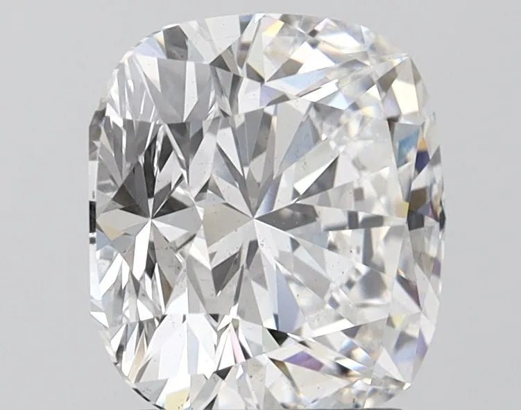 3.07ct Cushion modified Lab Grown Diamond (Colour E, Clarity VS2, IGI Certified) - Jewelry by Cleo