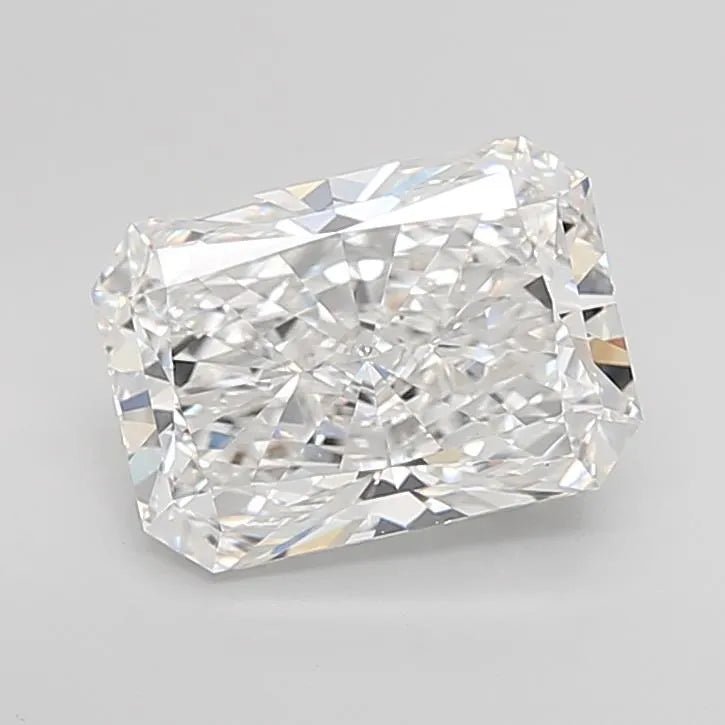3.52ct Radiant Lab Grown Diamond (Colour E, Clarity VVS2, IGI Certified) - Jewelry by Cleo
