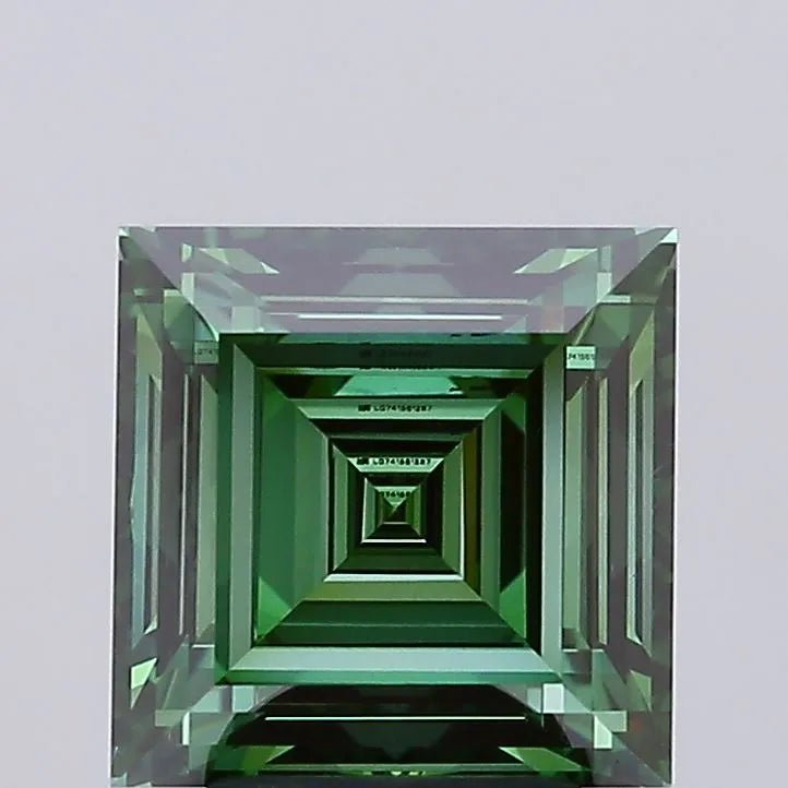 3.54ct Square Lab Grown Diamond (Colour Fancy Vivid Green, Clarity VVS2, IGI Certified) - Jewelry by Cleo