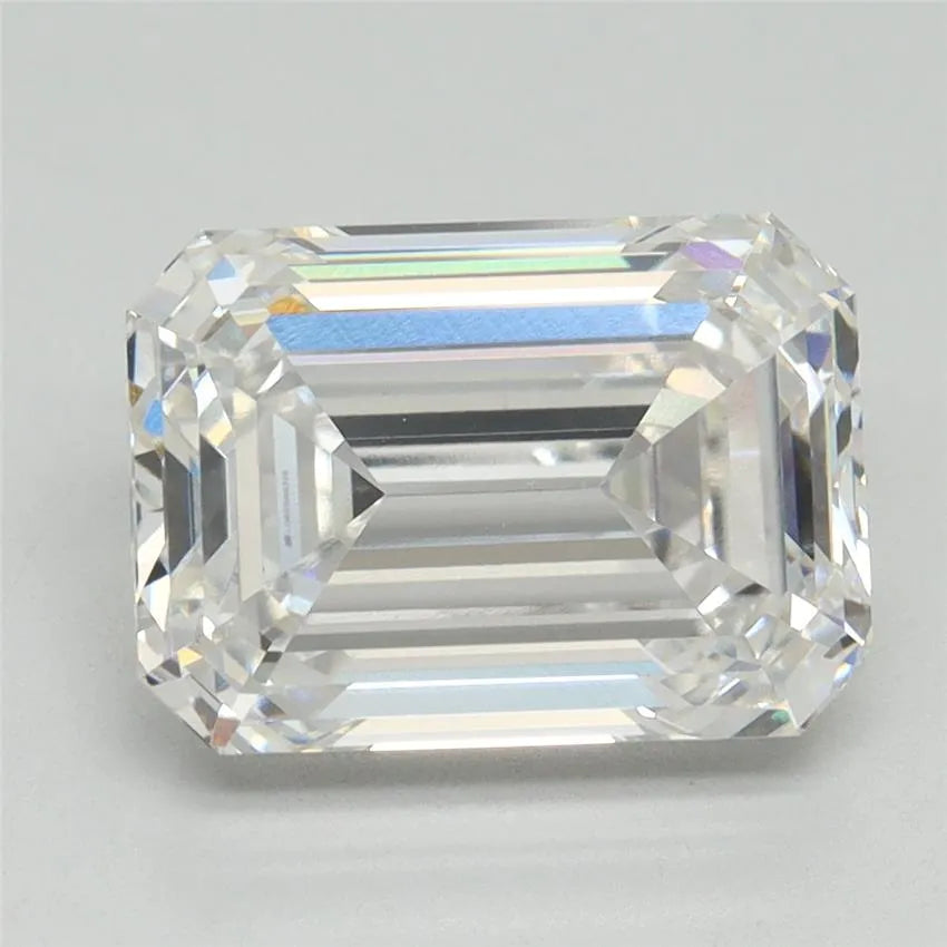 4.33ct Emerald Lab Grown Diamond (Colour E, Clarity VVS2, IGI Certified)