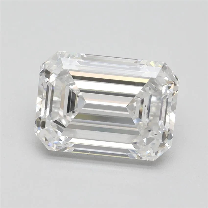 4.33ct Emerald Lab Grown Diamond (Colour E, Clarity VVS2, IGI Certified)