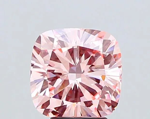 4.00ct Cushion modified Lab Grown Diamond (Colour Fancy Intense Pink, Clarity VVS2, IGI Certified) - Jewelry by Cleo