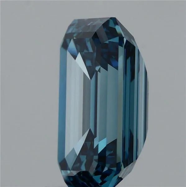 4.11ct Emerald Lab Grown Diamond (Colour Fancy Vivid Blue, Clarity VS2, IGI Certified) - Jewelry by Cleo