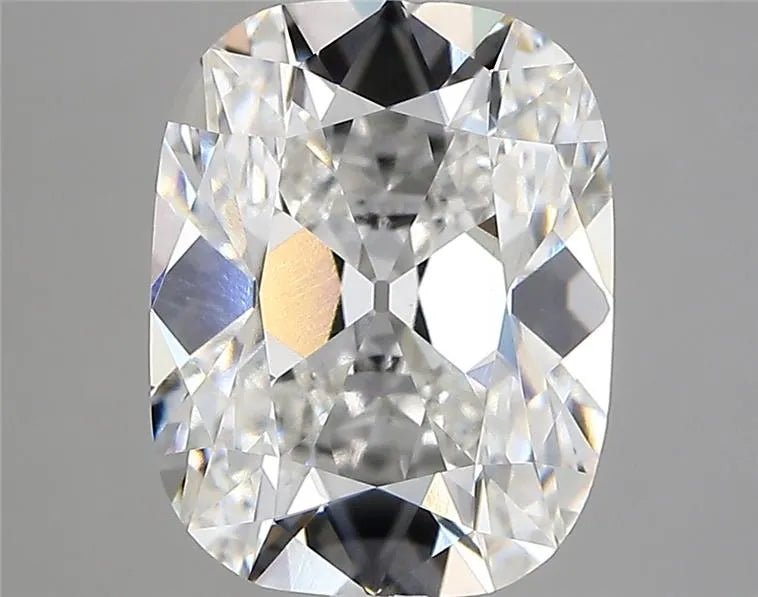 4.19ct Cushion modified Lab Grown Diamond (Colour F, Clarity VVS2, IGI Certified) - Jewelry by Cleo