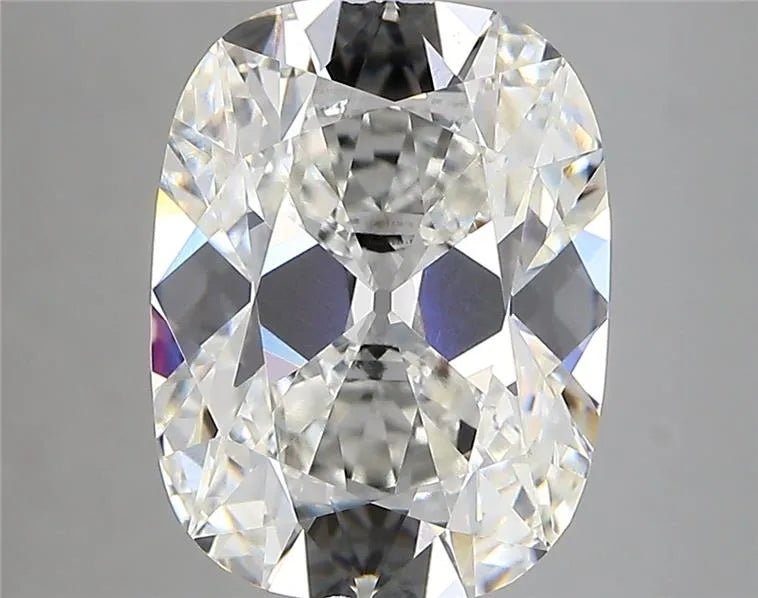 4.44ct Cushion modified Lab Grown Diamond (Colour G, Clarity VS1, IGI Certified) - Jewelry by Cleo