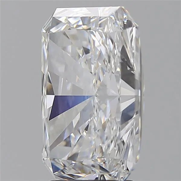 4.54ct Radiant Lab Grown Diamond (Colour D, Clarity VVS2, IGI Certified) - Jewelry by Cleo