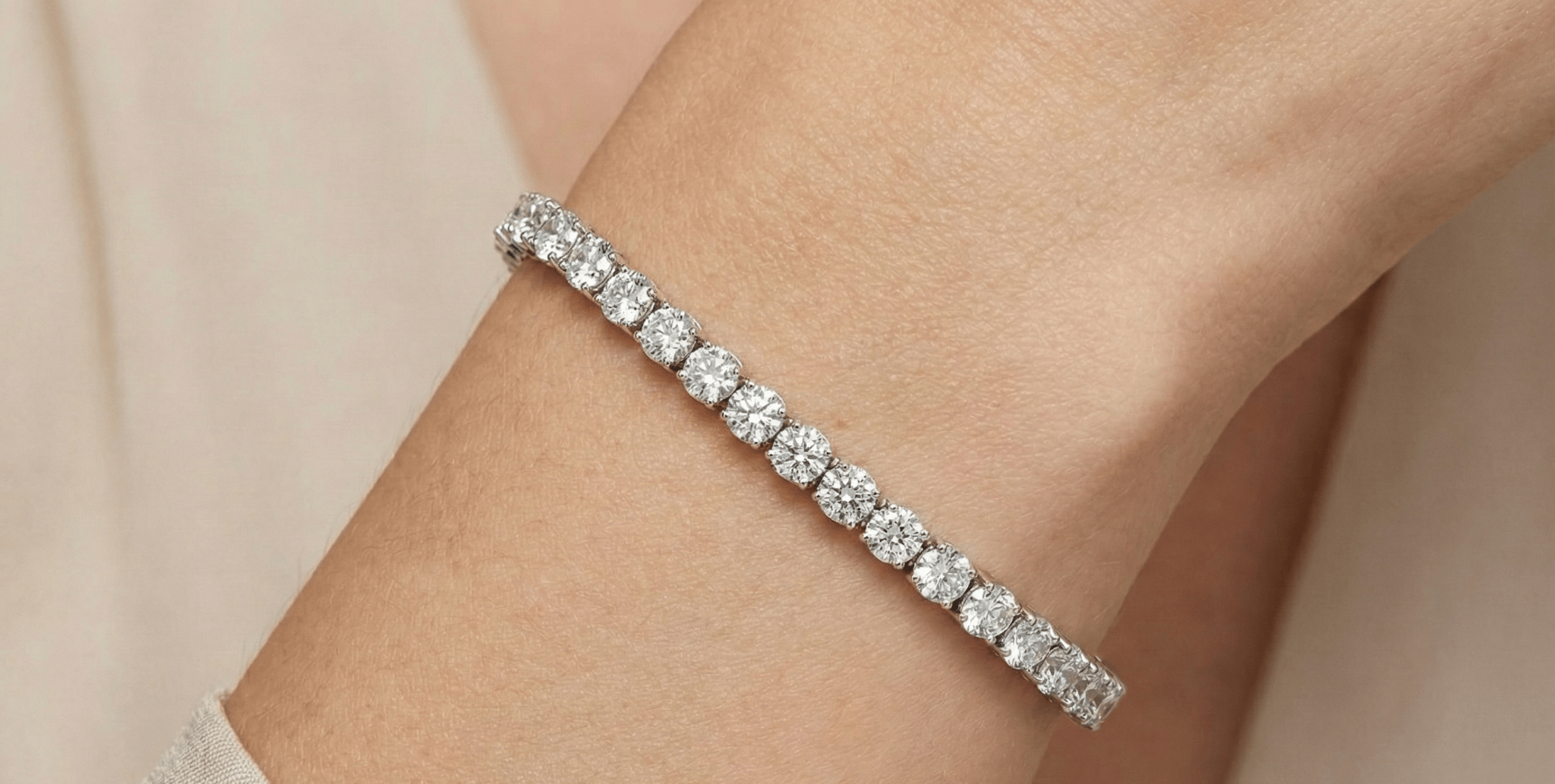 5.00 TCW Classic 4 - Prong Diamond Tennis Bracelet - Jewelry by Cleo