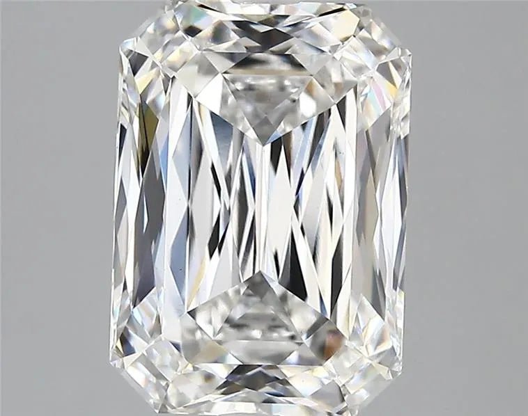 5.01ct Radiant Lab Grown Diamond (Colour E, Clarity VVS2, IGI Certified) - Jewelry by Cleo