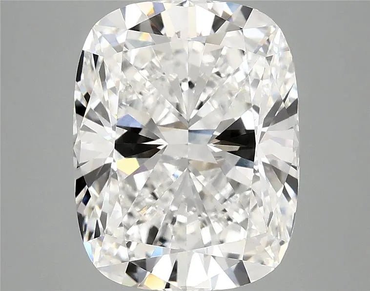 5.03ct Cushion modified Lab Grown Diamond (Colour E, Clarity VS1, IGI Certified) - Jewelry by Cleo