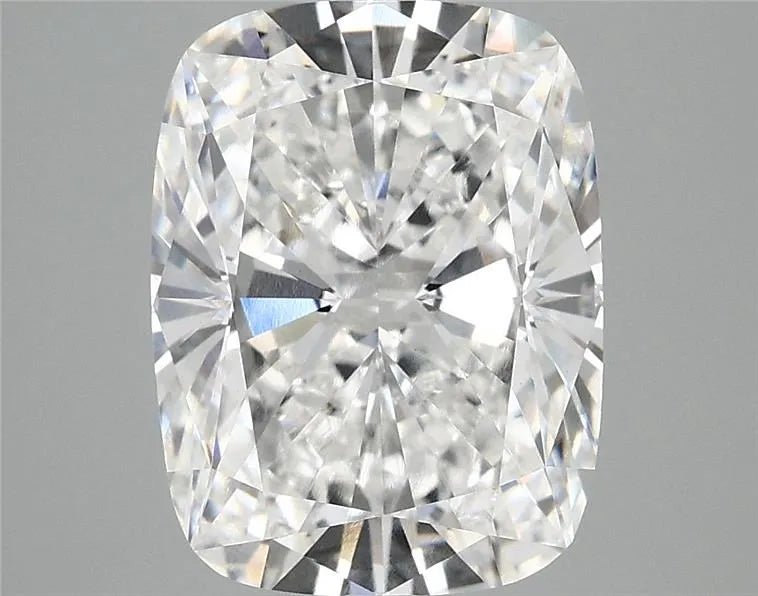 5.05ct Cushion modified Lab Grown Diamond (Colour E, Clarity VS1, IGI Certified) - Jewelry by Cleo