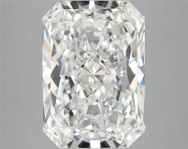 5.05ct Radiant Lab Grown Diamond (Colour E, Clarity VVS2, IGI Certified) - Jewelry by Cleo