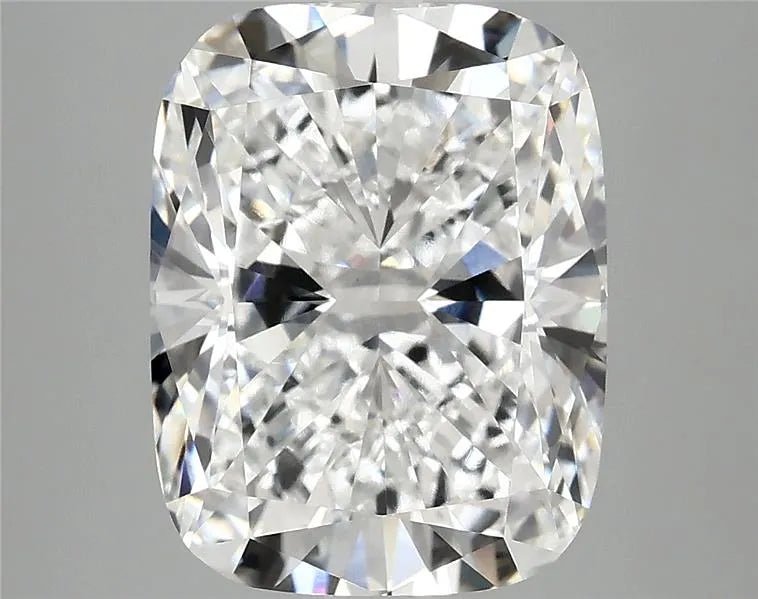 5.52ct Cushion modified Lab Grown Diamond (Colour E, Clarity VVS2, IGI Certified) - Jewelry by Cleo