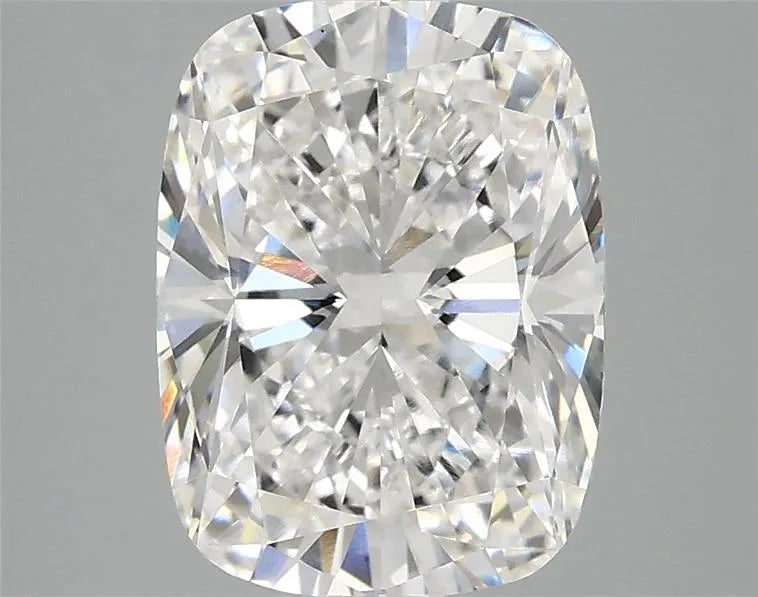 3.01ct Cushion modified Lab Grown Diamond (Colour E, Clarity VS1, IGI Certified)