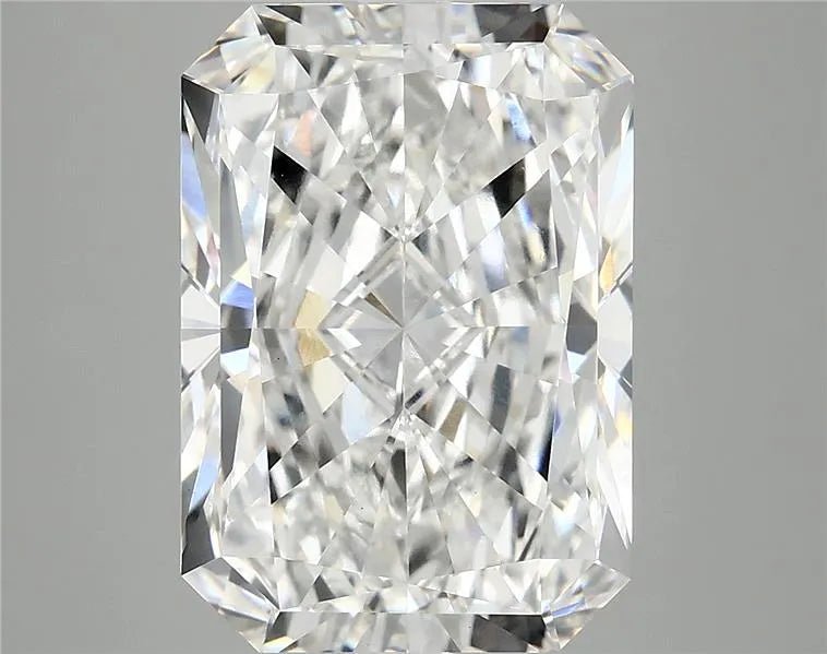 7.03ct Radiant Lab Grown Diamond (Colour E, Clarity VVS2, IGI Certified) - Jewelry by Cleo