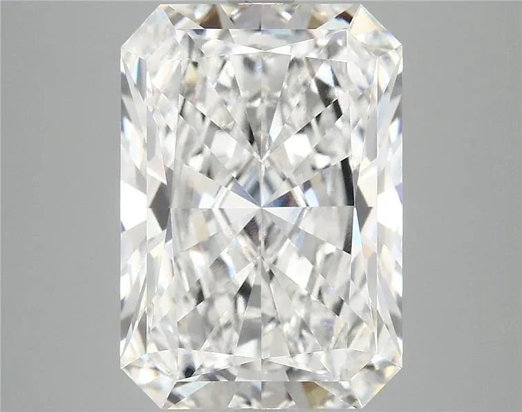 7.18ct Radiant Lab Grown Diamond (Colour E, Clarity VVS2, IGI Certified) - Jewelry by Cleo