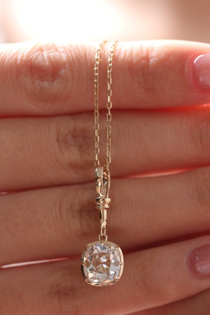 Solitaire collet pendant - Jewelry by Cleo