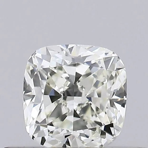 0.30ct Cushion modified Natural Diamond (Colour L, Clarity VS2, GIA Certified)