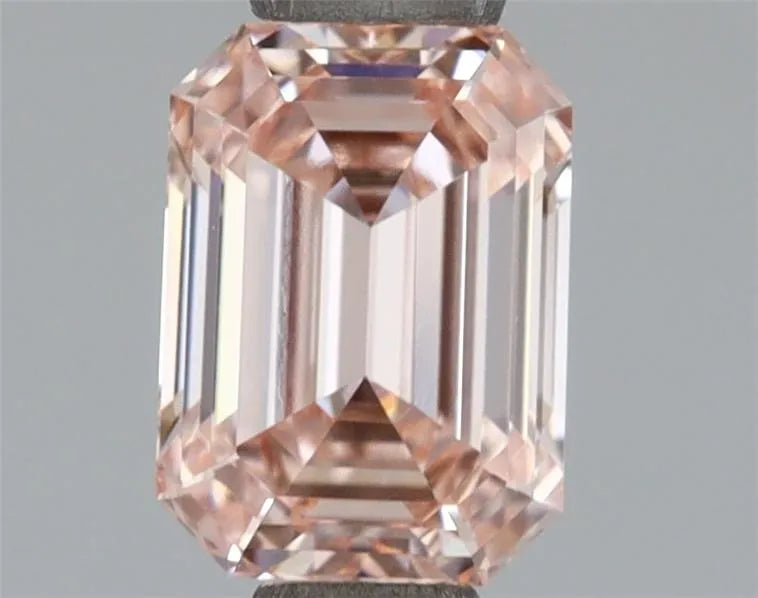 1.00ct Emerald Lab Grown Diamond (Colour Fancy Intense Pink, Clarity VS1, IGI Certified)