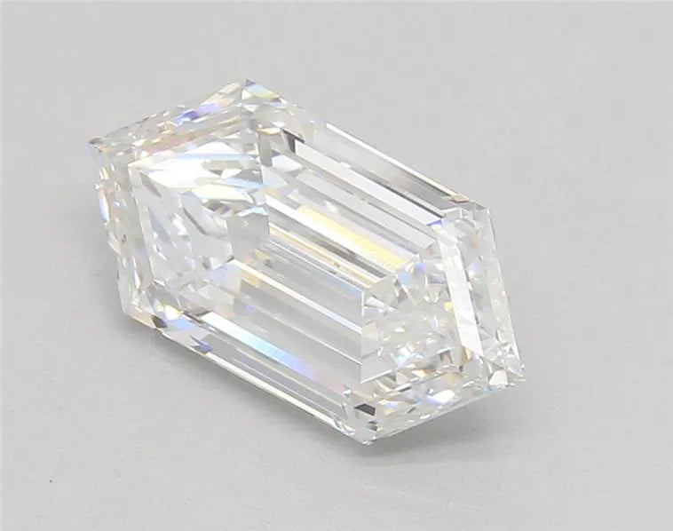 2.53ct Hexagonal Lab Grown Diamond (Colour E, Clarity VVS2, IGI Certified)
