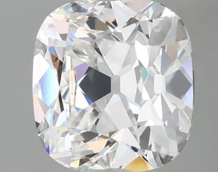 2.92ct Cushion Lab Grown Diamond (Colour E, Clarity VVS1, IGI Certified)