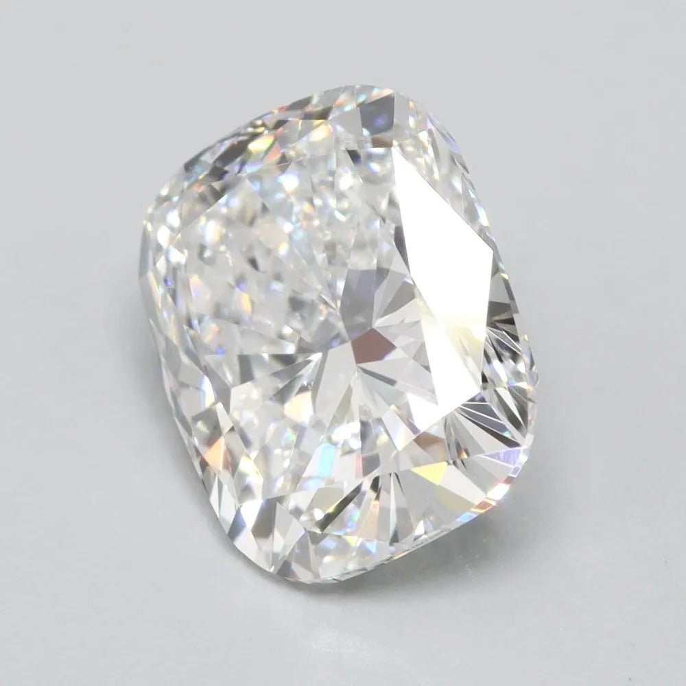 2.01ct Cushion brilliant Lab Grown Diamond (Colour E, Clarity VVS2, IGI Certified) - Jewelry by Cleo
