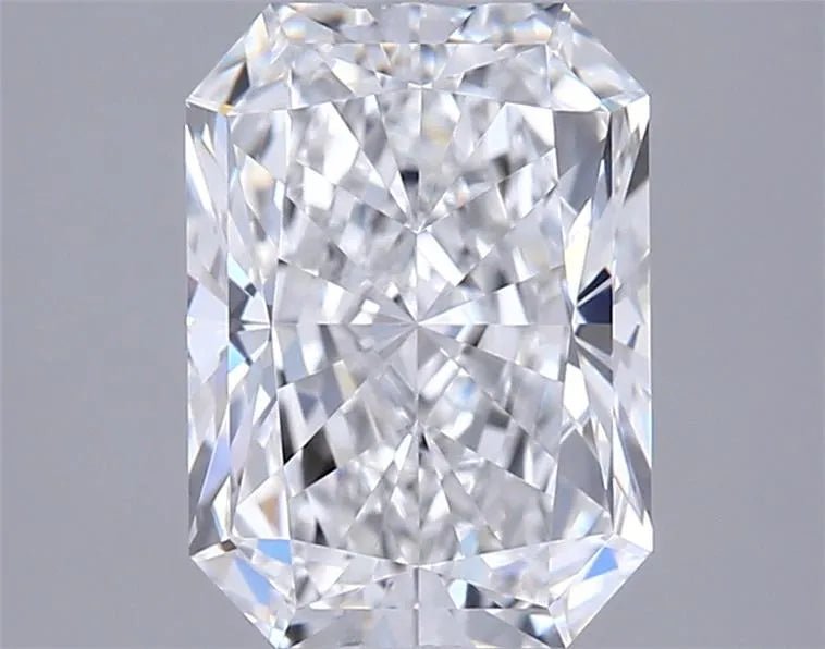 2.01ct Radiant Lab Grown Diamond (Colour E, Clarity VVS2, IGI Certified) - Jewelry by Cleo