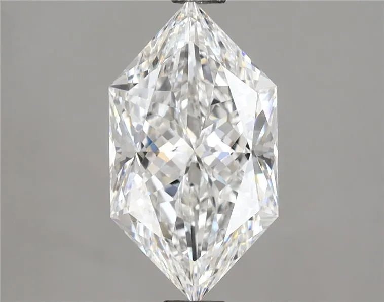 2.32ct Hexagonal Lab Grown Diamond (Colour E, Clarity VVS2, IGI Certified) - Jewelry by Cleo