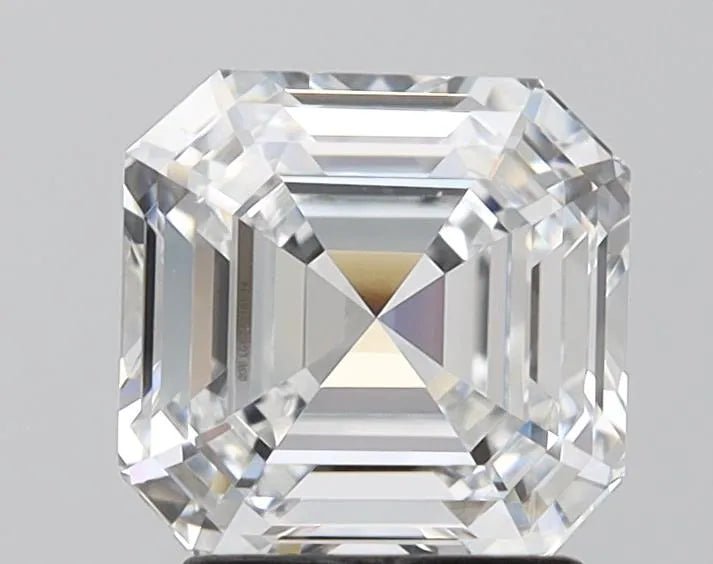 2.40ct Square emerald Lab Grown Diamond (Colour E, Clarity VVS2, IGI Certified) - Jewelry by Cleo