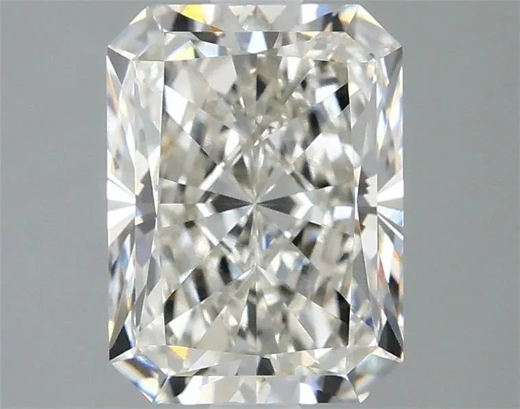 2.41ct Radiant Lab Grown Diamond (Colour H, Clarity VVS2, IGI Certified) - Jewelry by Cleo