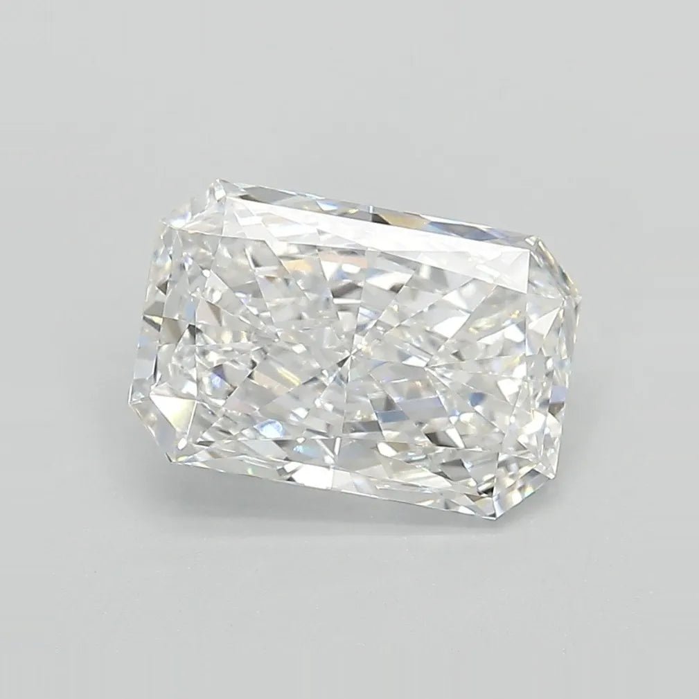 2.47ct Radiant Lab Grown Diamond (Colour F, Clarity VVS1, IGI Certified) - Jewelry by Cleo