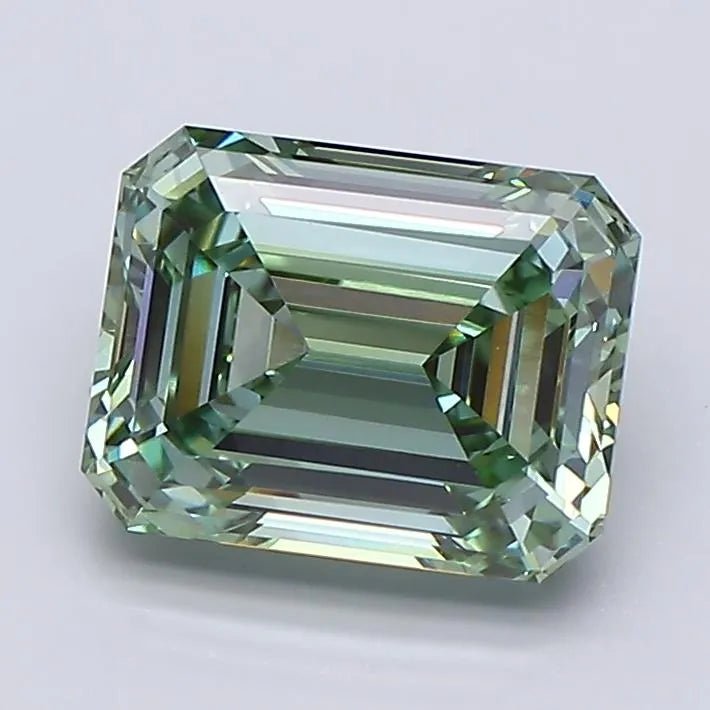 2.59ct Emerald Lab Grown Diamond (Colour Fancy Vivid Green, Clarity VS1, IGI Certified) - Jewelry by Cleo