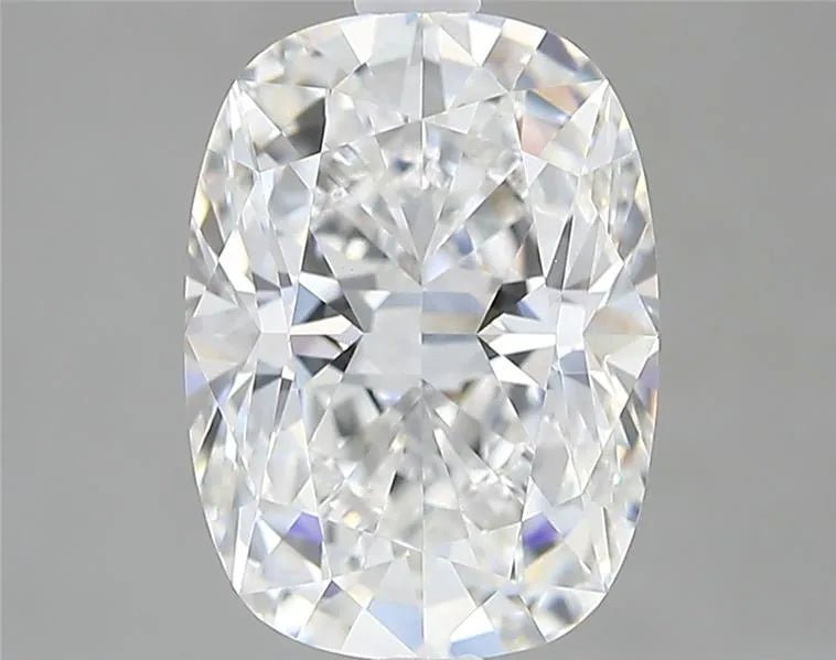 2.67ct Cushion modified Lab Grown Diamond (Colour E, Clarity VVS2, IGI Certified) - Jewelry by Cleo