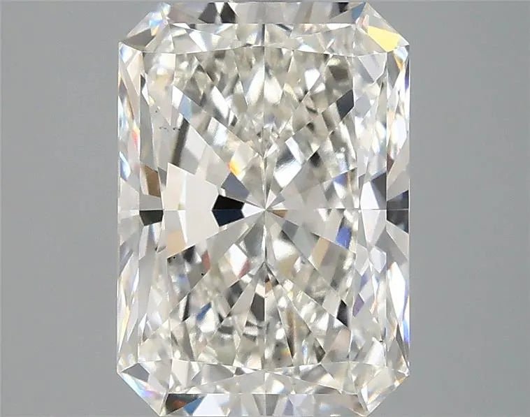 2.87ct Radiant Lab Grown Diamond (Colour H, Clarity VS1, IGI Certified) - Jewelry by Cleo