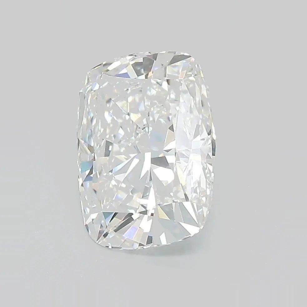 2.97ct Cushion modified Lab Grown Diamond (Colour D, Clarity VS1, IGI Certified) - Jewelry by Cleo